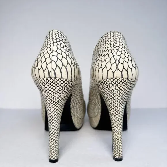 Calvin Klein Karsyn Python Embossed Leather Platform Pumps 7M - Picture 6 of 13